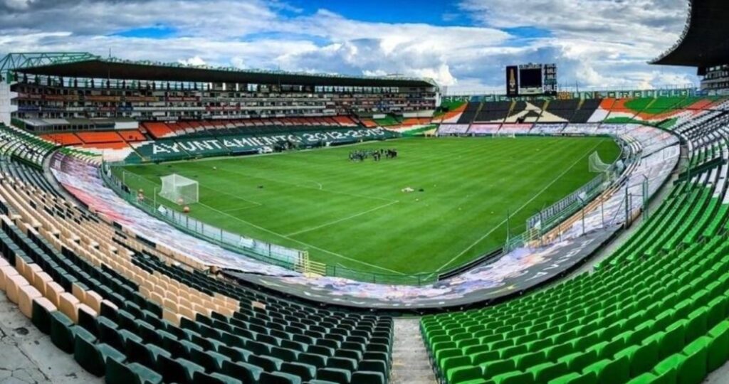 Estadio. León contra Cruz Azul