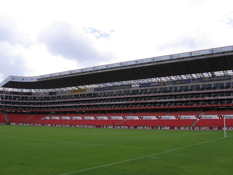 Estadio. LDU Quito contra Universidad Católica