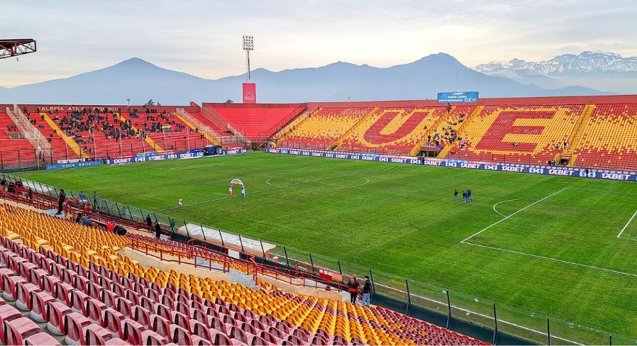 Estadio Unión Española contra Colo-Colo — Liga de Primera de Chile — Sábado 8 de noviembre de 2025,