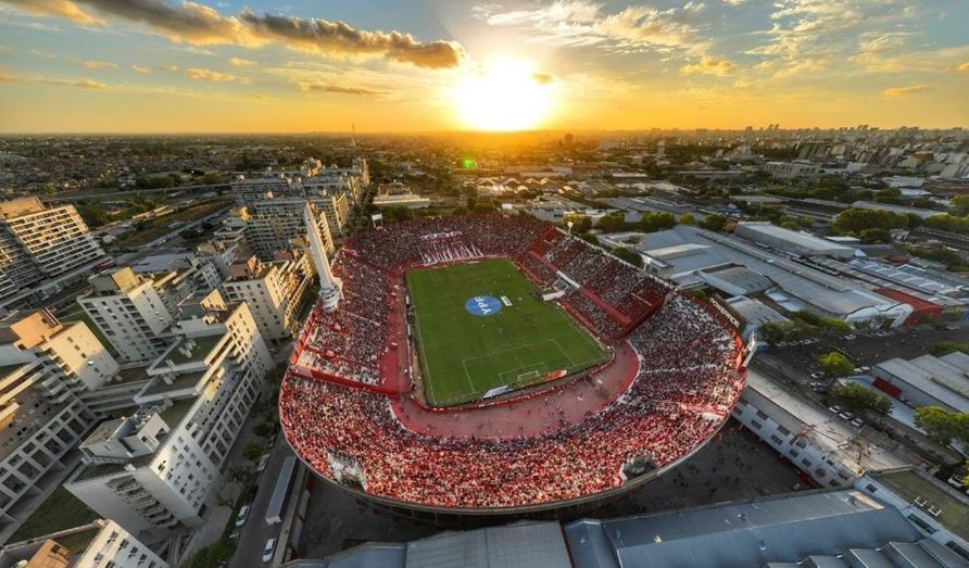 Estadio Tomás Adolfo Ducó, donde se enfrentan Huracán contra Independiente Rivadavia