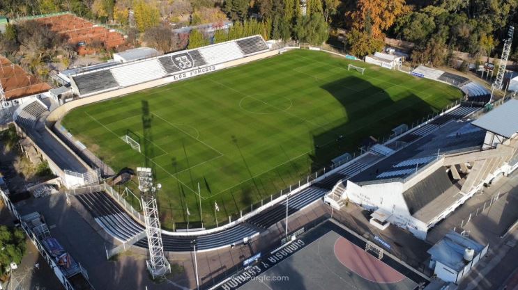 Estadio Victor Antonio Legrotaglie, donde se enfrentan Gimnasia Mendoza contra San Lorenzo