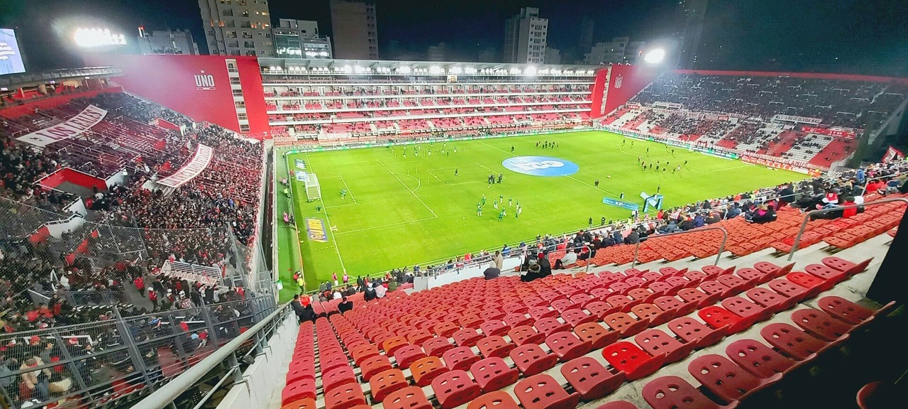 Estadio. Estudiantes de La Plata contra Lanús