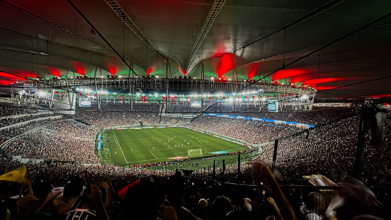 Etsadio. Fluminense contra Atlético Mineiro