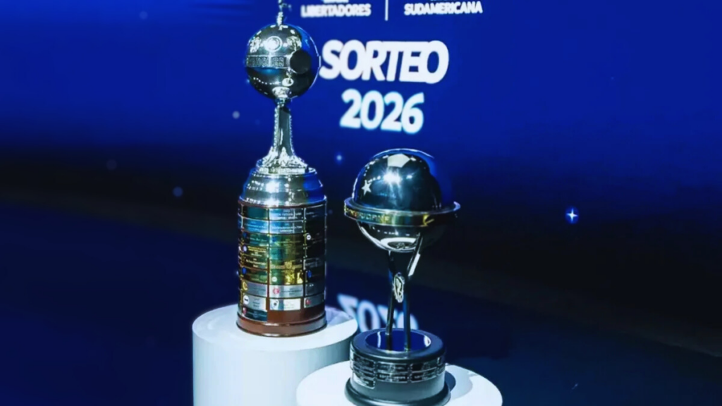 Copas de la Libertadores y Sudamericana exhibidas en el Sorteo Conmebol 2026 Copas de la Libertadores y Sudamericana exhibidas en el Sorteo Conmebol 2026