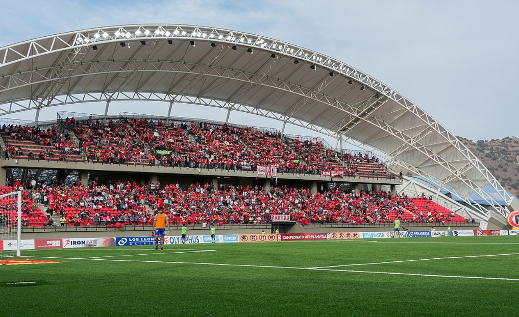 Estadio. Unión La Calera contra O’Higgins