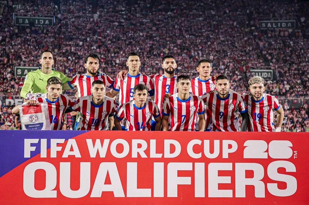 Jugadores de la selección de Paraguay posando en un partido de las Eliminatorias Sudamericanas rumbo a la Copa Mundial de la FIFA 2026. Jugadores de la selección de Paraguay posando en un partido de las Eliminatorias Sudamericanas rumbo a la Copa Mundial de la FIFA 2026.