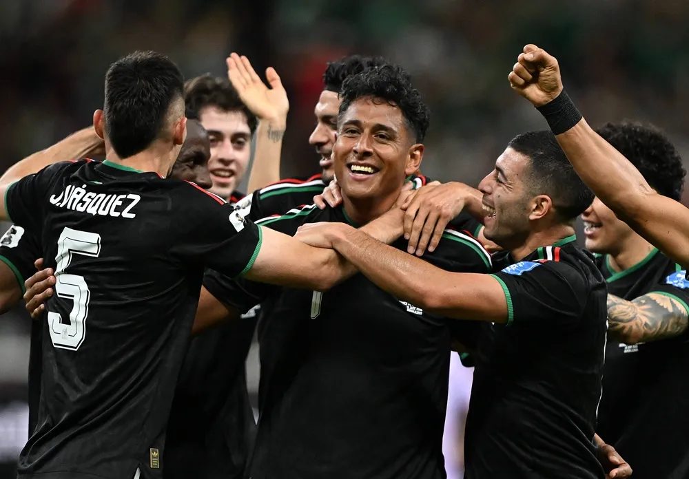 Jugadores de México celebran el triunfo ante Corea del Sur que los clasificó a 16avos del Mundial 2026. Jugadores de México celebran el triunfo ante Corea del Sur que los clasificó a 16avos del Mundial 2026.