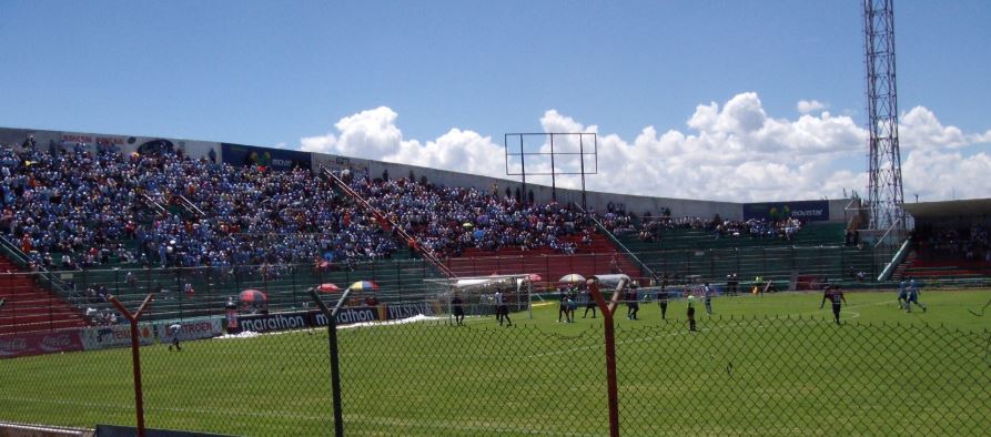 En el Estadio Bellavista, jugarán Macará contra Deportivo Cuenca.