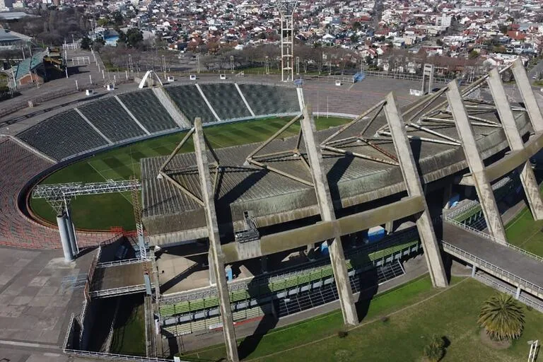 Estadio Jose Maria Minella 