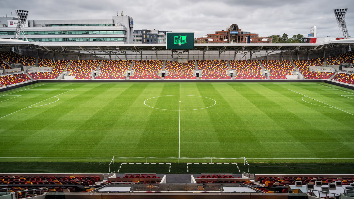 Estadio. Brentford contra Fulham