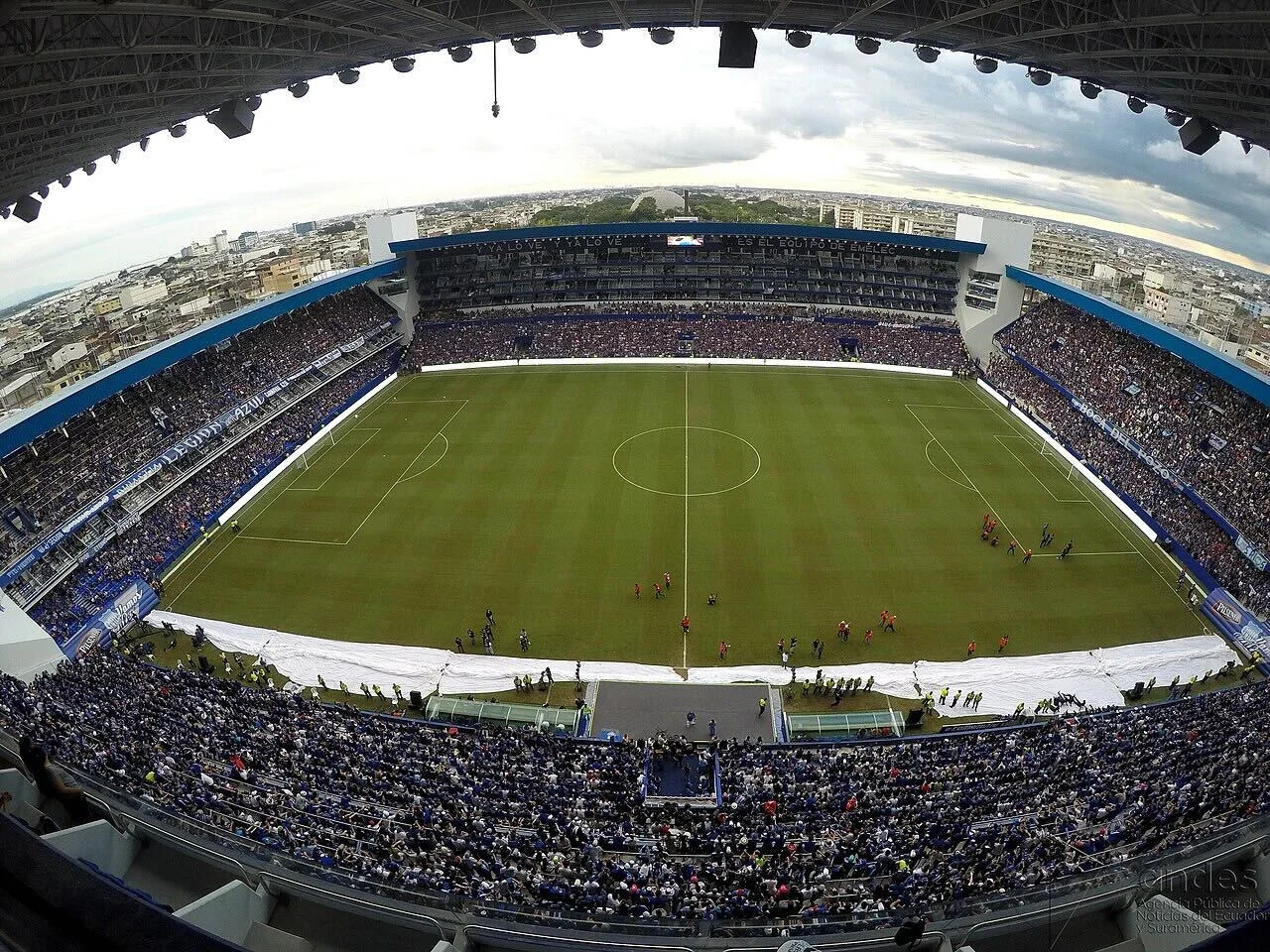 Estadio. Emelec contra Guayaquil City