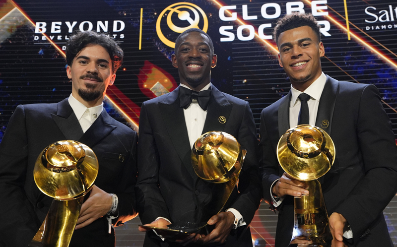 Dembelé y PSG reconocidos en el Globe Soccer 2025.