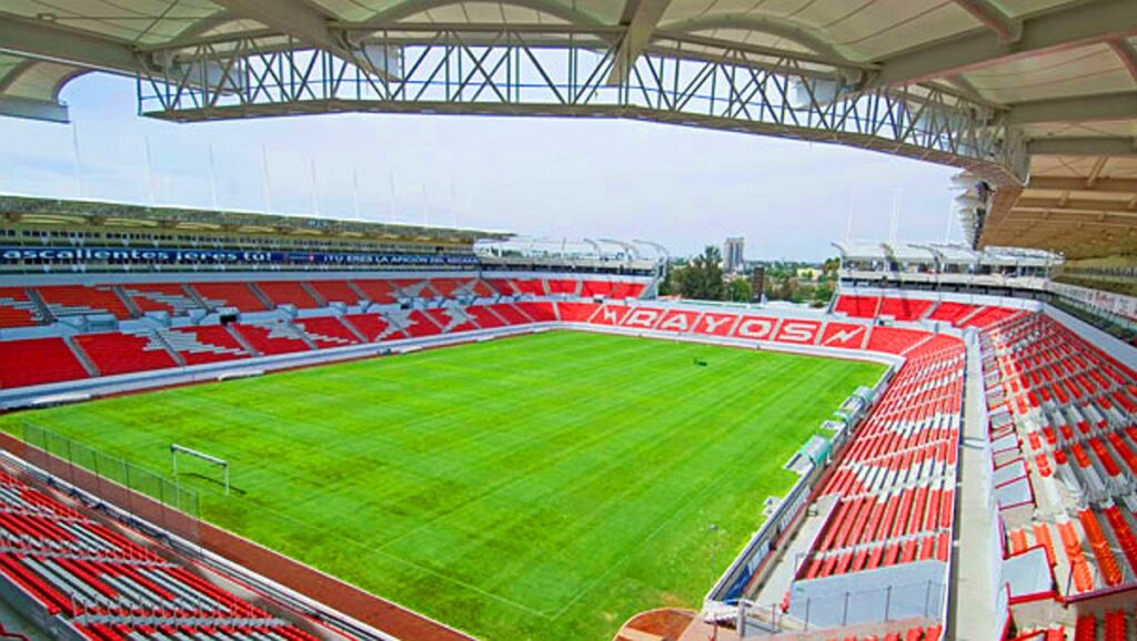 Estadio. Necaxa contra Atlas