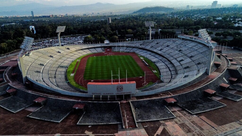 Estadio. Pumas UNAM contra Querétaro