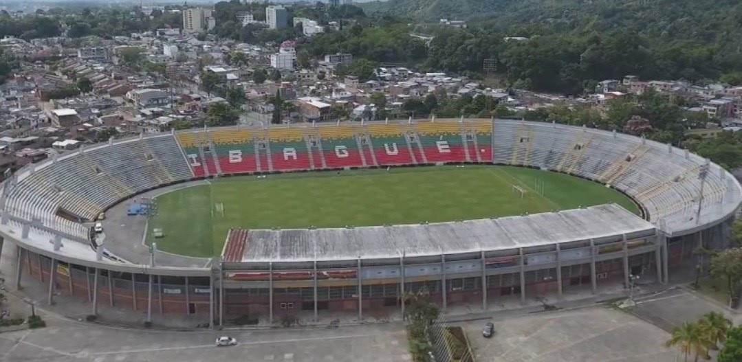 Estadio. Tolima contra Fortaleza