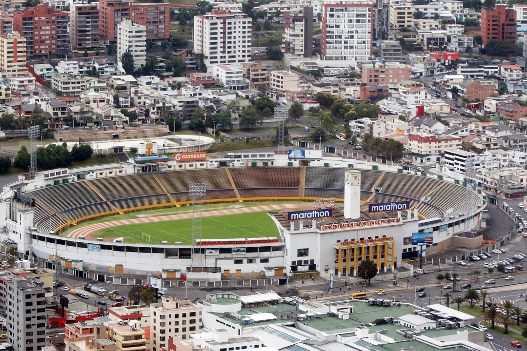 Estadio. Universidad Catolica contra Emelec