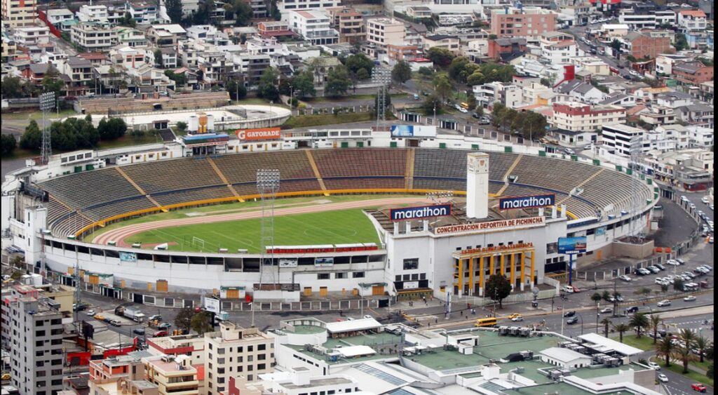 Liga U. de Quito contra Universidad Católica. 