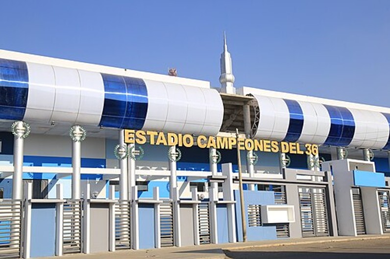 Estadio. Alianza Atlético contra Cusco FC