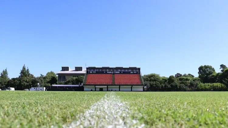Estadio. Riestra contra Defensa y Justicia