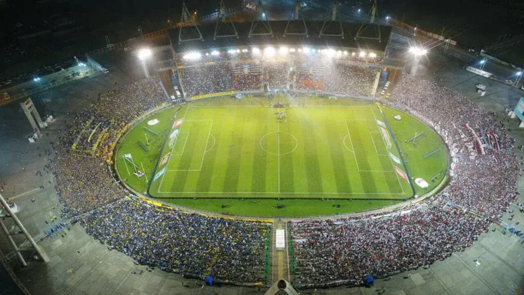 Estadio. Aldosivi contra Racing