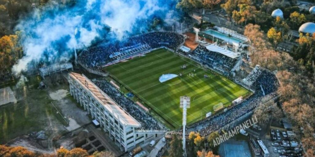 Gimnasia contra Estudiantes se medirán en el Estadio Juan Carmelo Zerillo