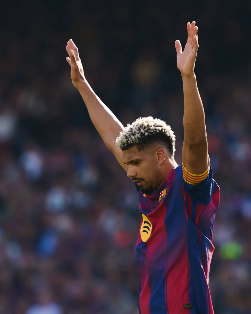 Ronald Arujo hizo el gol que le dio el gtriunfo a Barcelona ante Rayo vallecano