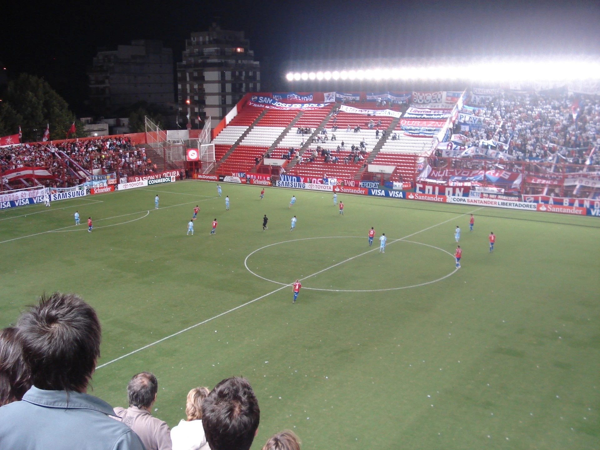 Estadio. Argentinos Juniors contra Atlético Tucumán